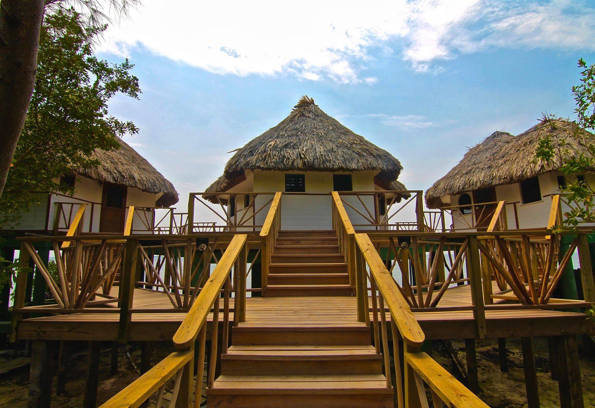 Thatch Caye Resort A Muy'Ono Resort Hopkins Ngoại thất bức ảnh